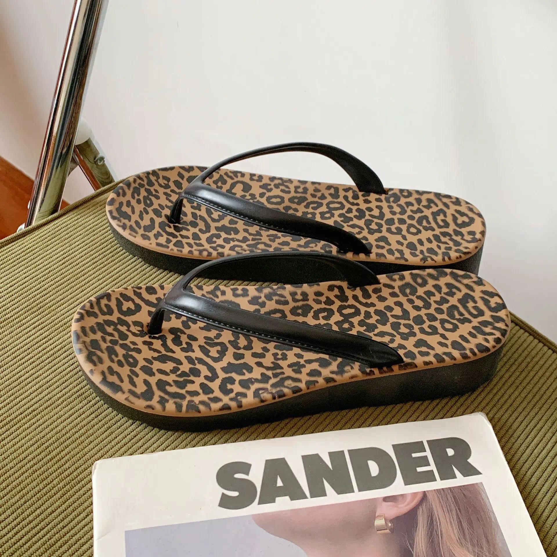 New Zebra Print Flip Flops for Women Ultra Light Memory Foam Sandals Non Slip Comfortable Beach Walking Shoes